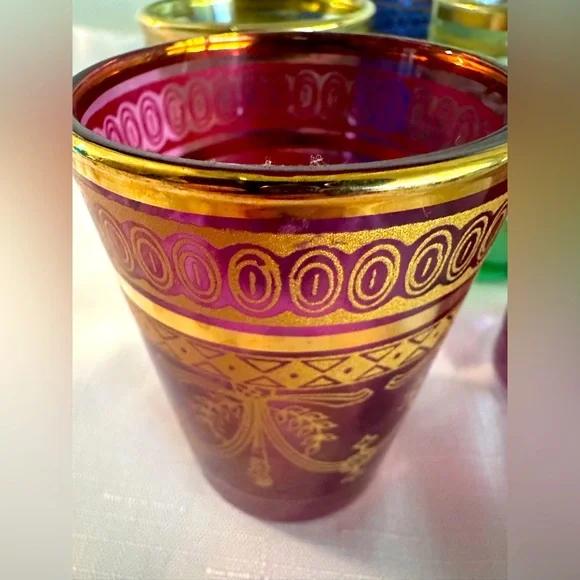 🌈✨ Set of 6 Moroccan Tea Glasses – Colorful, Gilded, & Ready to Party! 💃🍵🌿🌸 - Picture 10 of 16